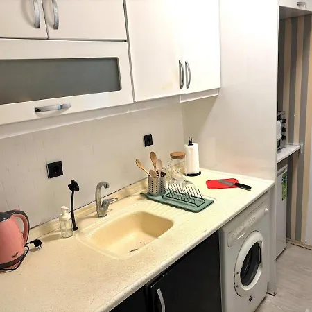 Pink House By The Seashore 2 Bedroom Fiber Internet *